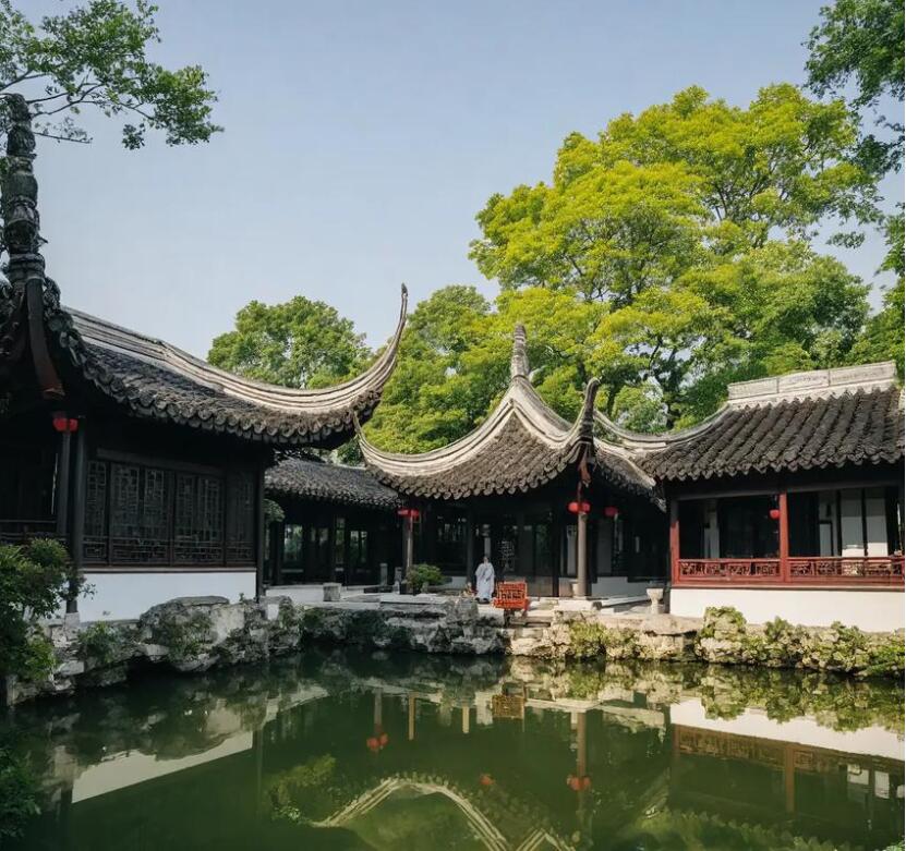 望花区沙砾土建有限公司